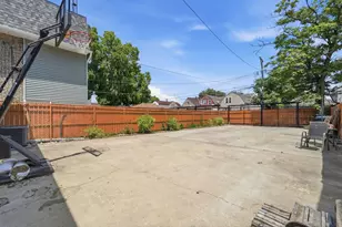 1235 N Harding Ave, Chicago, IL 60651 - Photo 28