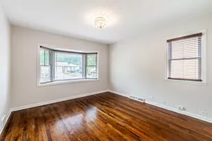 537 N Walnut St, Elmhurst, IL 60126 - Photo 4