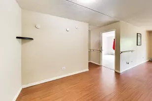 234 Shorewood Dr, Glendale Heights, IL 60139 - Photo 8