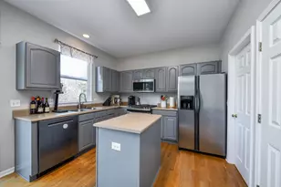 445 Kelly Ave, Yorkville, IL 60560 - Photo 16