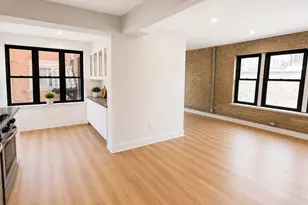 4830 W Belle Plaine Ave, Chicago, IL 60641 - Photo 4