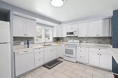 231 Webster Lane, Schaumburg, IL 60193 - Photo 14