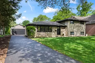 1024 Arbor Ln, Glenview, IL 60025 - Photo 1