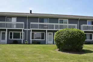 34228 N Birch Ln, Gurnee, IL 60031 - Photo 1