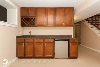 815 W Newport Avenue #1R, Chicago, IL 60657 - Photo 16