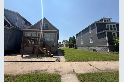 13932 S Chippewa Avenue, Burnham, IL 60633 - Photo 2