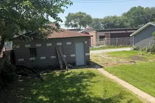 13932 S Chippewa Ave, Burnham, IL 60633 - Photo 16