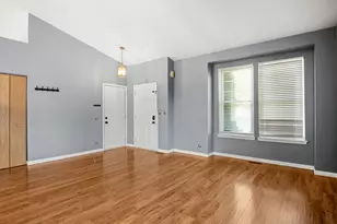 776 Chesterfield Ln, North Aurora, IL 60542 - Photo 6