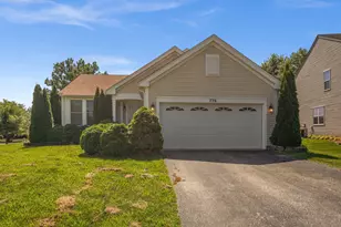 776 Chesterfield Ln, North Aurora, IL 60542 - Photo 2