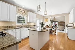 8709 Shade Tree Cir, Crystal Lake, IL 60014 - Photo 10