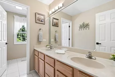 8709 Shade Tree Circle, Crystal Lake, IL 60014 - Photo 18