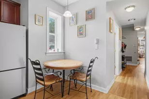 3358 W Hutchinson St, Chicago, IL 60618 - Photo 4
