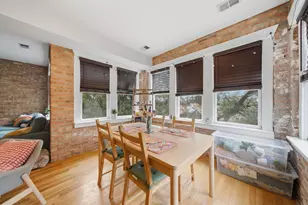 3358 W Hutchinson St, Chicago, IL 60618 - Photo 2