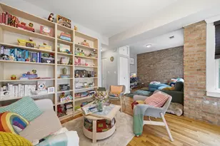 3358 W Hutchinson St, Chicago, IL 60618 - Photo 16