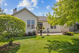 16530 Grandwood Lake Dr, Crest Hill, IL 60403 - Photo 28