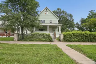 768 N Indiana Ave, Kankakee, IL 60901 - Photo 1