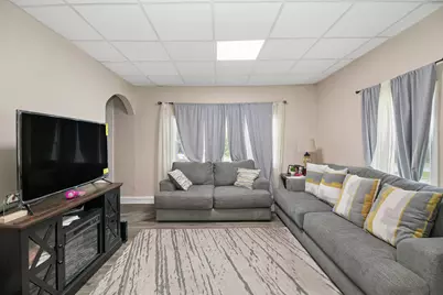 768 N Indiana Avenue, Kankakee, IL 60901 - Photo 8