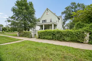 768 N Indiana Ave, Kankakee, IL 60901 - Photo 2