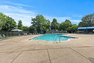 2100 Valencia Dr, Northbrook, IL 60062 - Photo 34