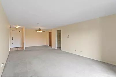 2100 Valencia Drive #300B, Northbrook, IL 60062 - Photo 4