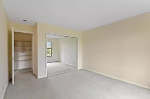 2100 Valencia Dr, Northbrook, IL 60062 - Photo 16
