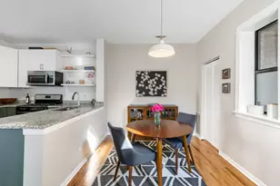 2458 W Eastwood Ave, Chicago, IL 60625 - Photo 6