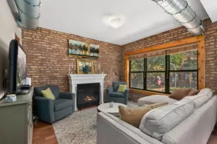 1255 W Roscoe St, Chicago, IL 60657 - Photo 4
