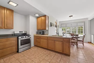 4417 Yender Avenue, Lisle, IL 60532 - Photo 12