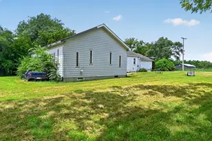 2067 Shaw Rd, Amboy, IL 61310 - Photo 44
