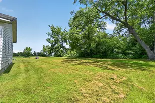 2067 Shaw Rd, Amboy, IL 61310 - Photo 40