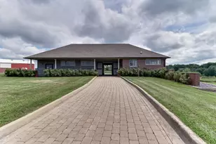 7429 N 1900 E Rd, Bloomington, IL 61705 - Photo 102