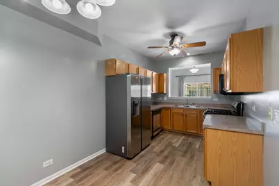 798 County Line Road #798, Aurora, IL 60502 - Photo 4