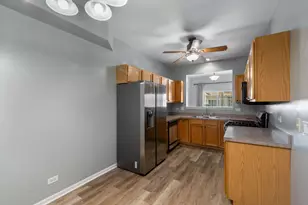 798 County Line Rd, Aurora, IL 60502 - Photo 4