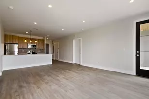 2111 S Halsted St, Chicago, IL 60608 - Photo 10
