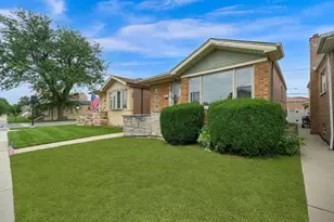 6354 S Austin Ave, Chicago, IL 60638 - Photo 2