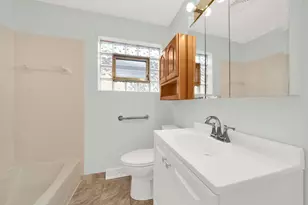 6354 S Austin Ave, Chicago, IL 60638 - Photo 8