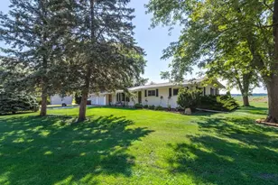 908 5th St, Erie, IL 61250 - Photo 28