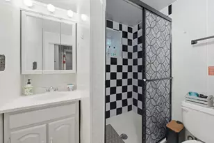 1534 E 73rd Pl, Chicago, IL 60619 - Photo 6