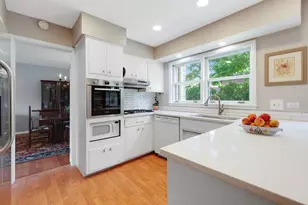 3504 Illinois Rd, Wilmette, IL 60091 - Photo 6