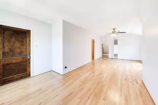 5419 N Monitor Ave, Chicago, IL 60630 - Photo 4
