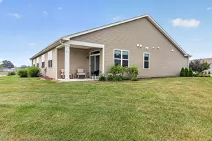 912 Homerton Blvd, North Aurora, IL 60542 - Photo 16