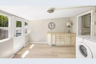 6314 Hillcrest Road, Cary, IL 60013 - Photo 16