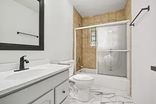 209 Maureen Dr, Elgin, IL 60123 - Photo 16