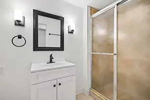 209 Maureen Dr, Elgin, IL 60123 - Photo 14