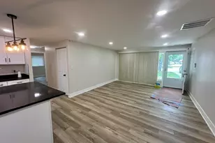 1707 Winthrop Ln, Schaumburg, IL 60193 - Photo 2