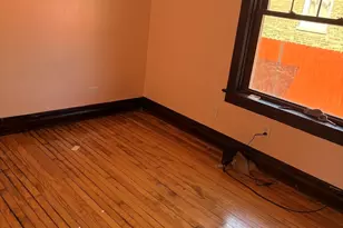 3229 W 62nd St, Chicago, IL 60629 - Photo 8