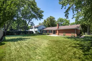3123 Concord Ct, Northbrook, IL 60062 - Photo 12