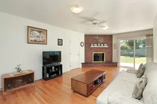 3123 Concord Ct, Northbrook, IL 60062 - Photo 6