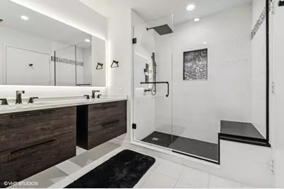 510 W Erie Street #1701, Chicago, IL 60654 - Photo 10