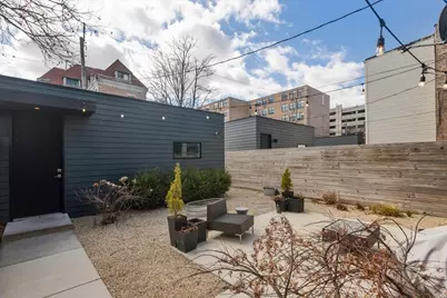 559 E 50th Street, Chicago, IL 60615 - Photo 2